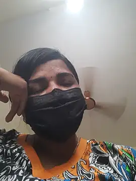 Tamil Luckly girl online show from April 2026 04:25:01 AM