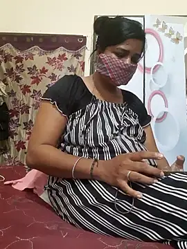 Snapshot of Tamil_Luckly_girl chatting on April 2026 11:38:02 AM Tamil Luckly girl online show from April 2026 11:38:02 AM