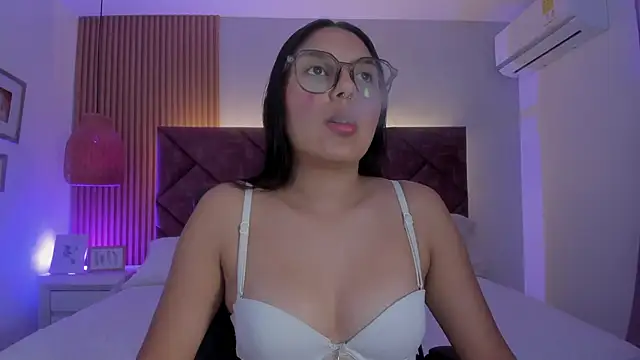 Miss Lexy  online show from April 2026 08:04:01 PM