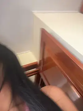 Snapshot of Yirleyll chatting on March 2026 01:00:01 PM Yirleyll online show from March 2026 01:00:01 PM