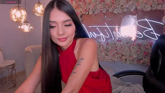 JulietteMoreau online show from April 2026 08:09:02 PM