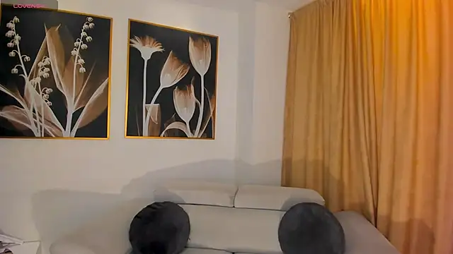 AmaraDivine online show from April 2026 05:39:01 PM