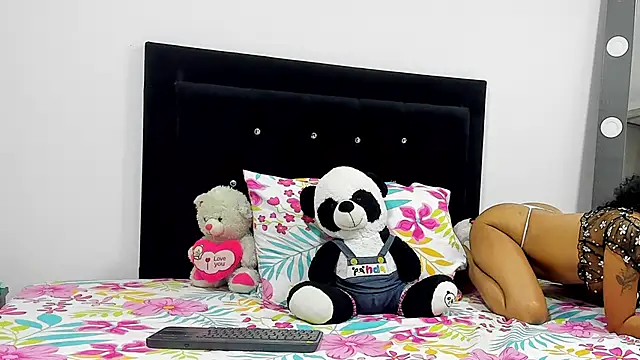 Snapshot of DanielaWane chatting on February 2026 07:52:02 AM DanielaWane online show from February 2026 07:52:02 AM