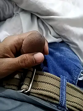 Snapshot of Raya-420 chatting on February 2026 02:05:01 PM Raya-420 online show from February 2026 02:05:01 PM