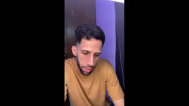 Snapshot of Karim_mansur chatting on March 2026 02:33:02 AM Karim mansur online show from March 2026 02:33:02 AM