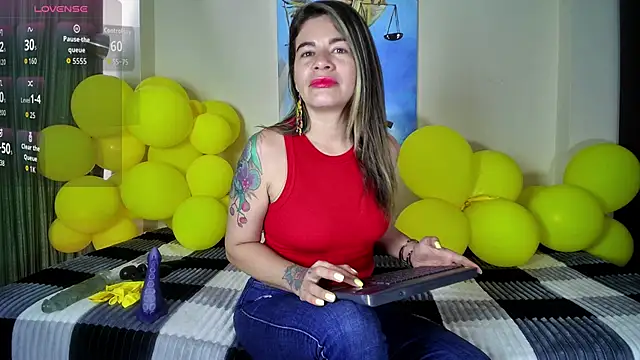 Snapshot of oriana_thomson01 chatting on May 2026 07:00:01 PM oriana thomson01 online show from May 2026 07:00:01 PM