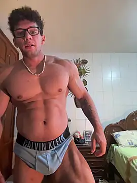 Valentinacouple online show from June 2026 03:18:01 AM