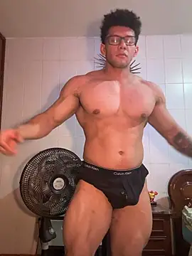 Valentinacouple online show from June 2026 01:22:01 AM