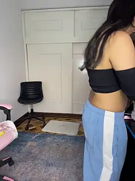 KittySari online show from February 2026 01:11:01 PM