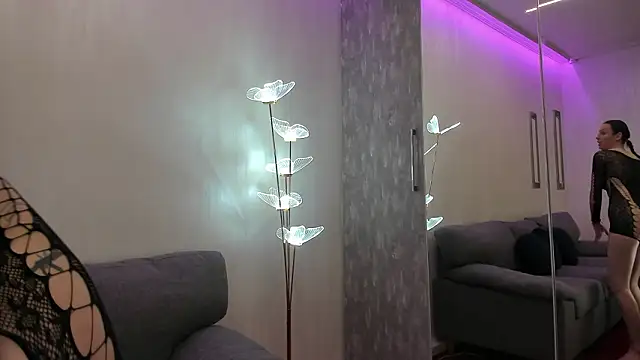 Snapshot of Natasha-Moon chatting on March 2026 08:27:02 PM Natasha-Moon online show from March 2026 08:27:02 PM