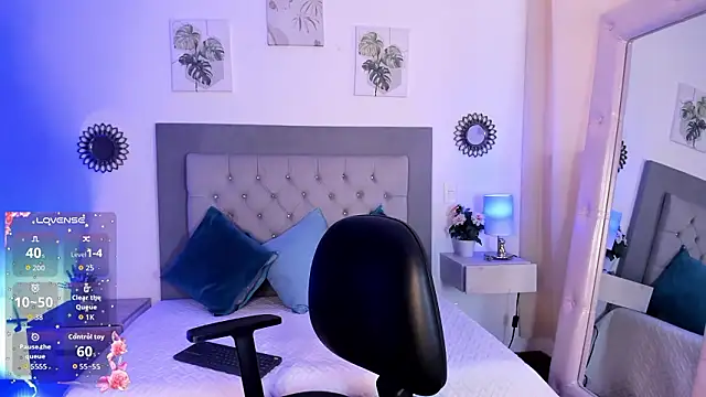 julietha Vega online show from March 2026 06:22:01 PM