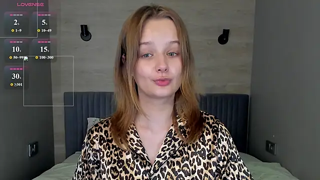 Mary Phoenix online show from June 2026 09:01:01 PM