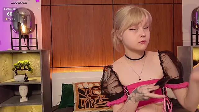 MoliQin online show from April 2026 08:06:01 AM