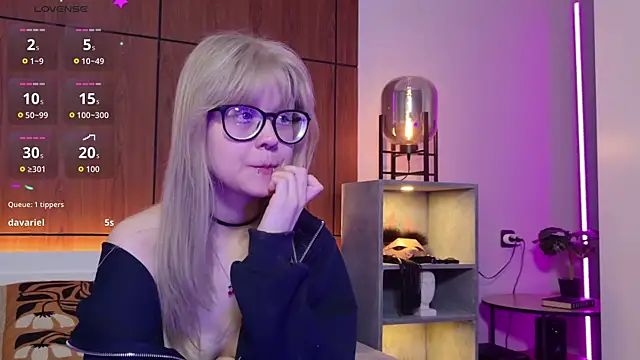 Snapshot of MoliQin chatting on April 2026 07:45:01 AM MoliQin online show from April 2026 07:45:01 AM