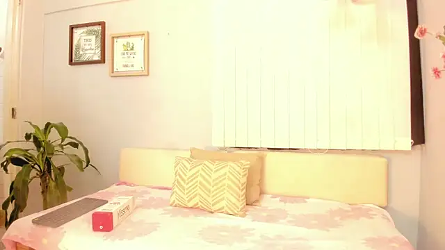 Amber Novoa online show from February 2026 12:27:01 PM