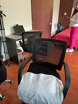 Luna rousse26 online show from March 2026 12:31:02 PM