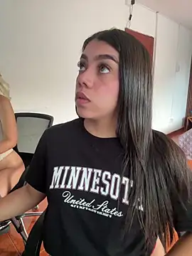 Luna rousse26 online show from April 2026 12:28:01 PM