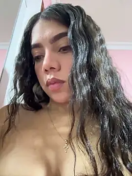 Luna rousse26 online show from June 2026 01:38:02 PM