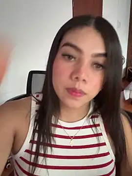 Luna rousse26 online show from March 2026 12:15:01 PM