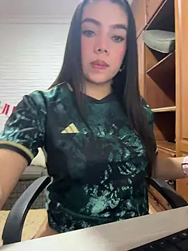 Luna rousse26 online show from June 2026 12:36:02 PM