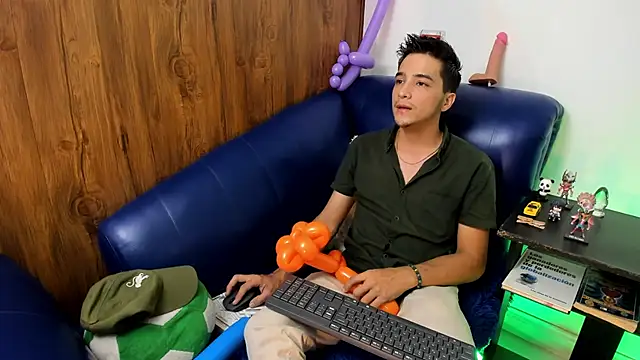 bad boy cum  online show from March 2026 09:35:02 PM