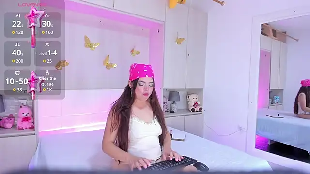 Snapshot of KellyKallahan chatting on February 2026 06:08:02 PM KellyKallahan online show from February 2026 06:08:02 PM