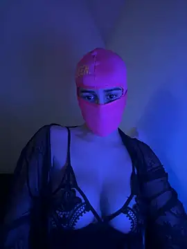 Esmeralda972 online show from February 2026 07:22:01 PM