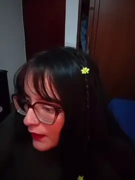 daphneev online show from May 2026 06:42:01 AM
