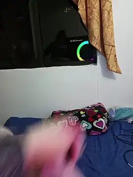 daphneev online show from May 2026 12:20:02 AM