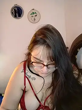 daphneev online show from August 2026 02:12:02 PM