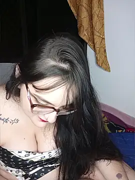 daphneev online show from June 2026 01:43:02 AM