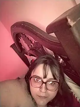 daphneev online show from August 2026 05:57:02 AM
