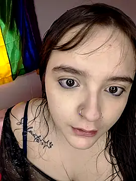 daphneev online show from August 2026 04:56:02 PM
