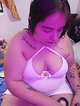 daphneev online show from May 2026 10:19:02 PM