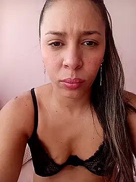 kiki milu online show from April 2026 02:41:01 PM