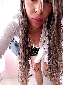 kiki milu online show from March 2026 02:10:01 PM