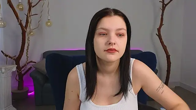 DeliaEffy online show from March 2026 01:25:02 PM