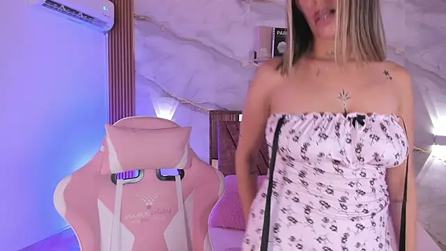 your whore Salome online show from February 2026 07:34:02 PM