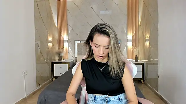 your whore Salome online show from March 2026 06:45:02 PM