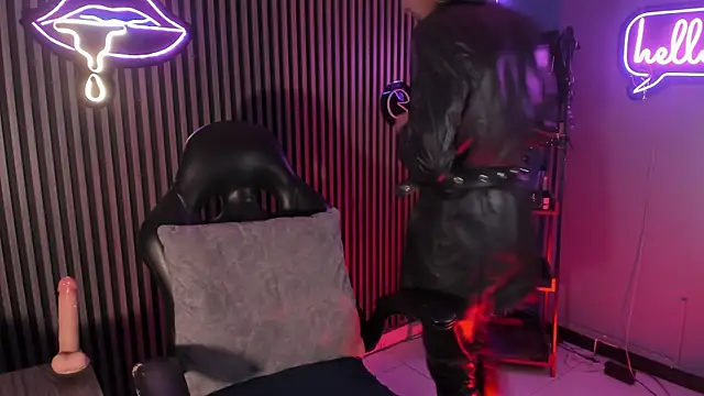 Maximoking26 online show from April 2026 08:49:01 AM