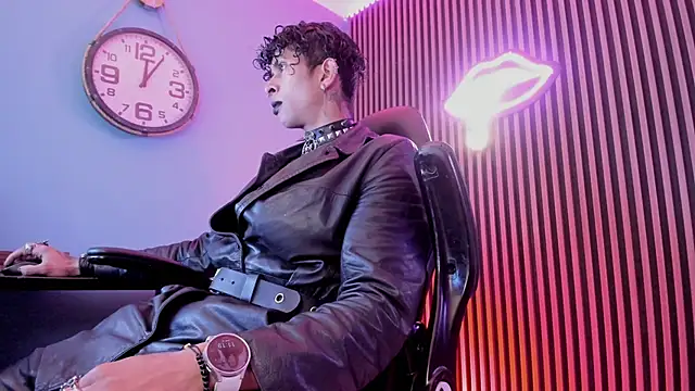 Maximoking26 online show from February 2026 04:20:02 AM