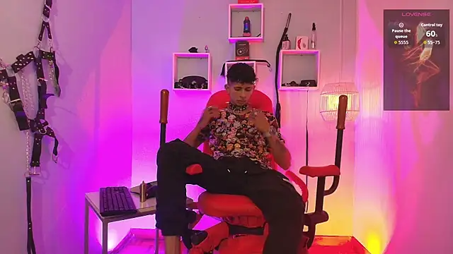 Maximoking26 online show from June 2026 01:28:02 AM