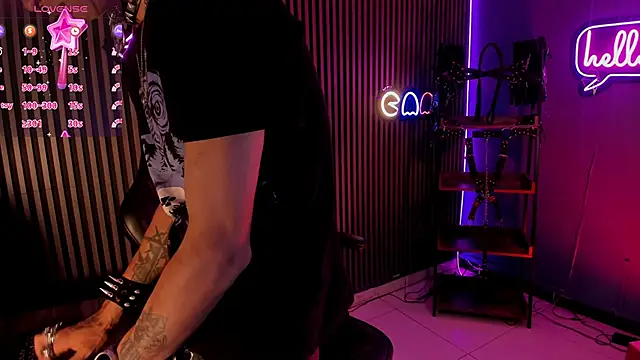 Maximoking26 online show from April 2026 05:22:02 AM