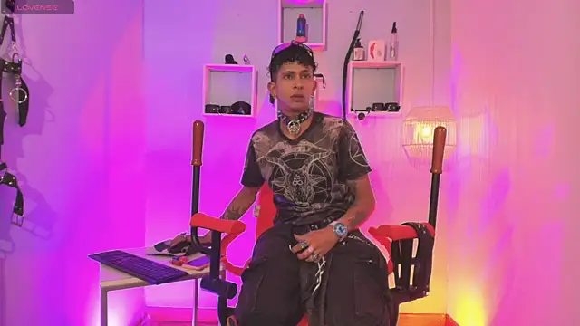 Maximoking26 online show from June 2026 03:36:02 AM
