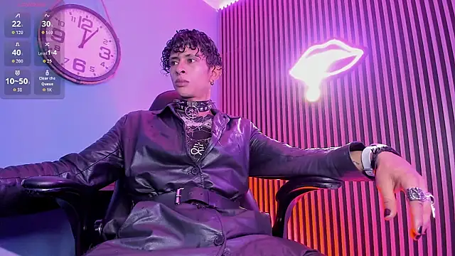 Maximoking26 online show from March 2026 01:32:01 AM