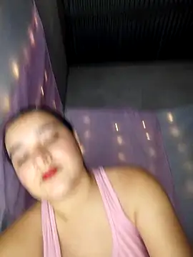 kloe-Dubois online show from April 2026 03:26:01 PM