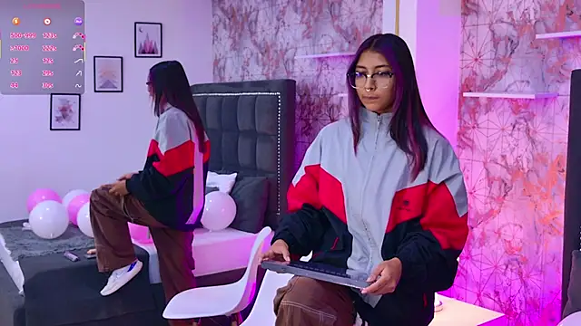 Raven Gloomy online show from April 2026 12:17:02 PM