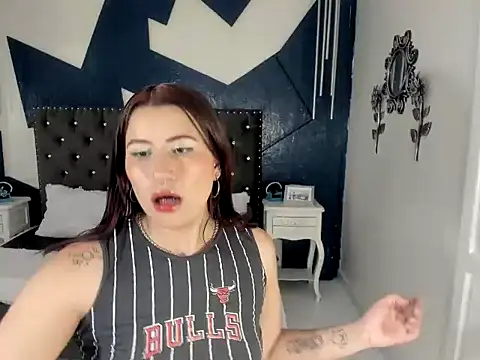 Snapshot of sara_gray__ chatting on February 2026 07:27:02 PM sara gray online show from February 2026 07:27:02 PM