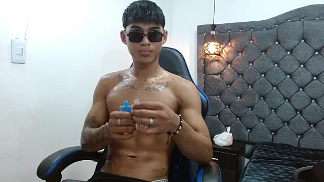 Snapshot of luka_big18 chatting on March 2026 03:07:01 AM luka big18 online show from March 2026 03:07:01 AM