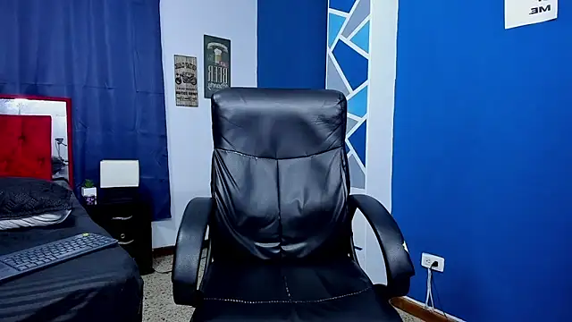 goodgirlxxl online show from April 2026 01:23:02 AM